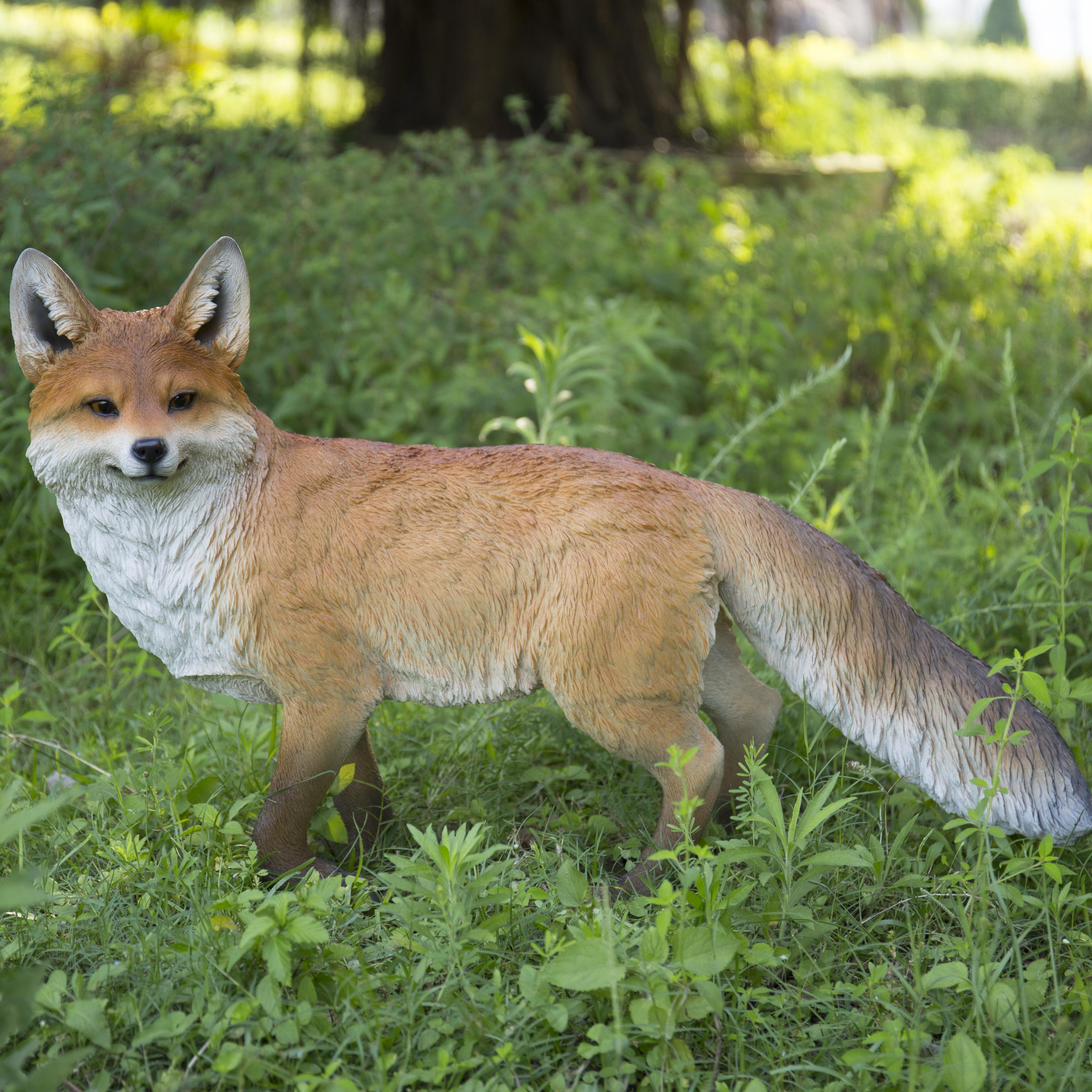 FOX　木目込みまり　4センチ/3.5センチ/3センチ玉セット20個等 Walking+Fox+Statue.jpg